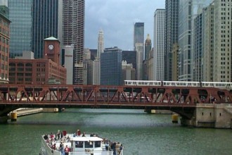 Wells Street Bridge over the Chicago River.